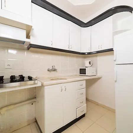 Apartman Refreshing Flat With Excellent Location And Balcony In Alanya, Antalya Alanya